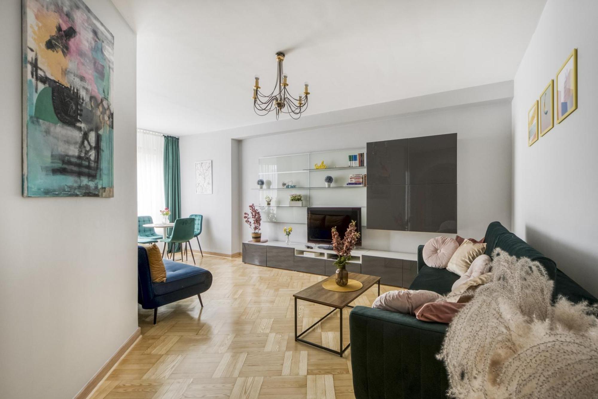 Gama Great Location & Famili Apartment 120M 2-12 People Варшава Экстерьер фото