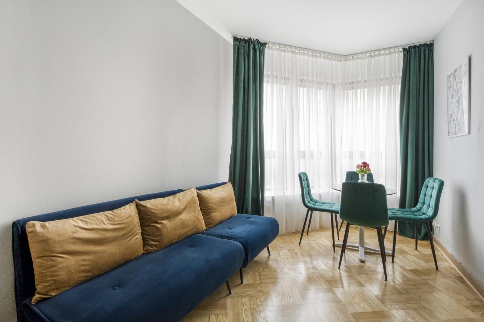Gama Great Location & Famili Apartment 120M 2-12 People Варшава Экстерьер фото