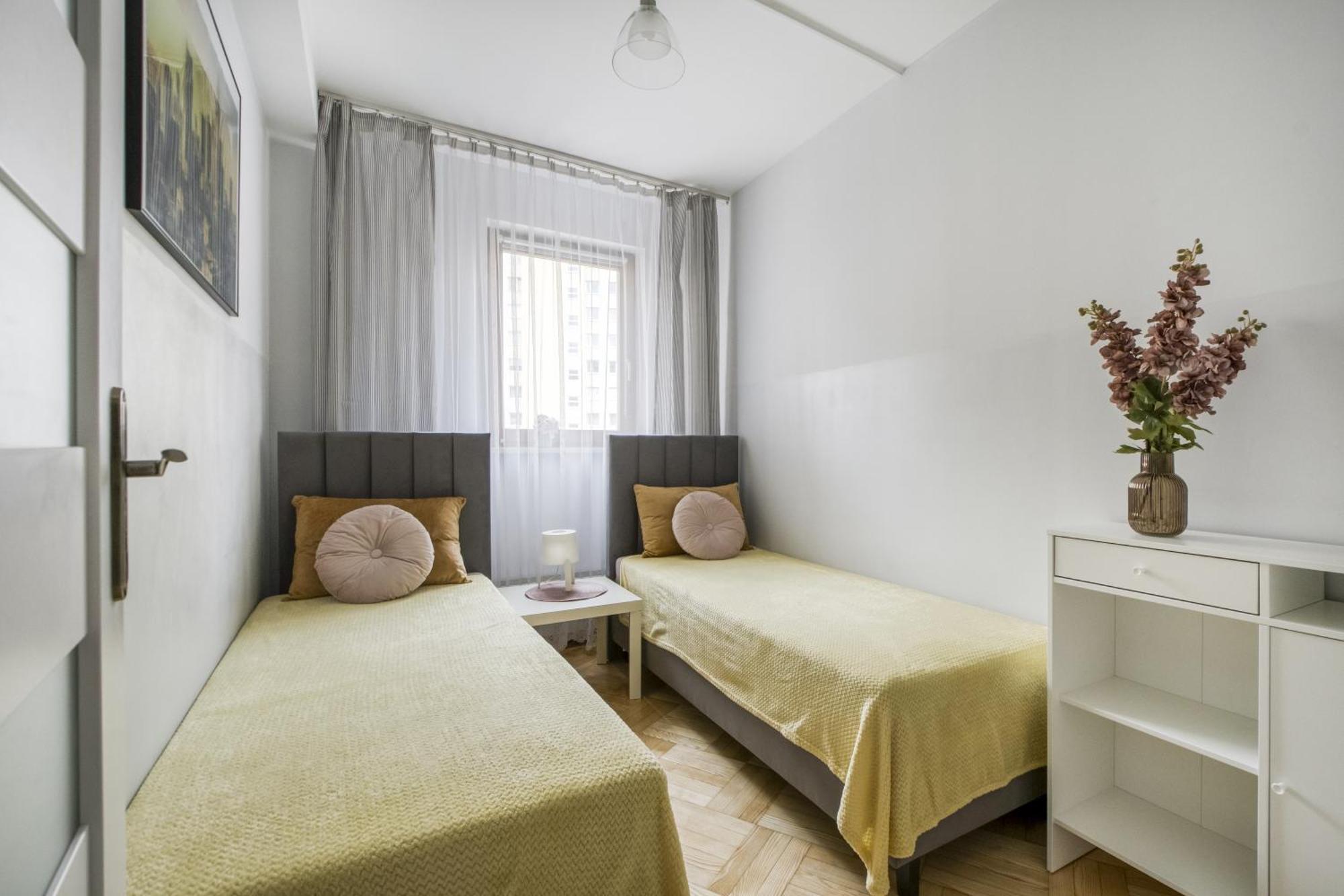 Gama Great Location & Famili Apartment 120M 2-12 People Варшава Экстерьер фото
